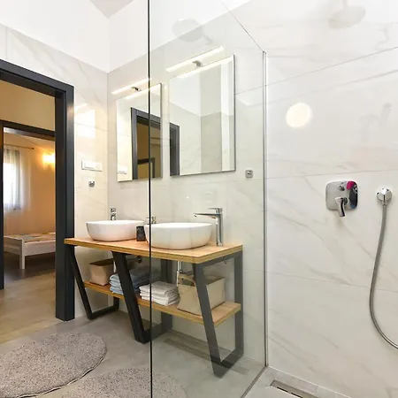 Nyaraló House 2186 Galižana