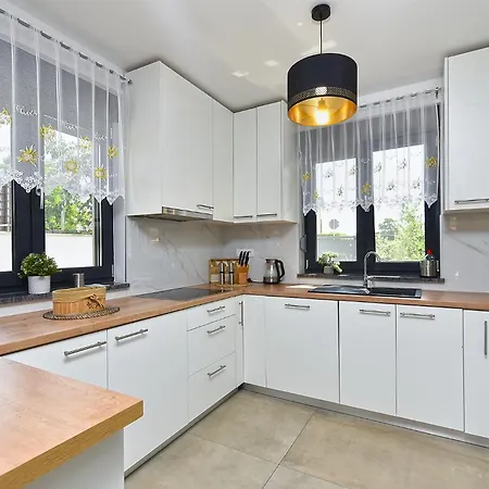 House 2186 Nyaraló *