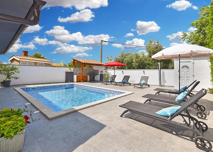 House 2186 * Galižana